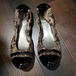 Tahari Ballet Flat!